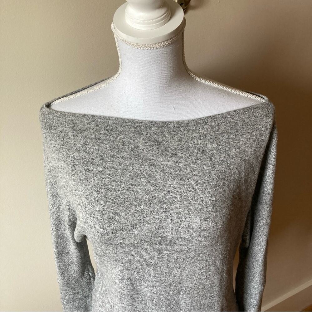 Stella & Dot Sweater Asymmetrical Grey Size Small - Picture 3 of 9